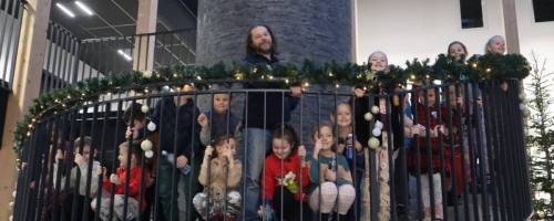 Spektakl pt. „Kije samobije” w wykonaniu aktorów Centrum Kultury Teatr w Grudziądzu