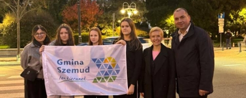 Udział w uroczystości nadania imienia Róży Zamoyskiej i Dzieci Zamojszczyzny Szkole Podstawowej w Zwierzyńcu