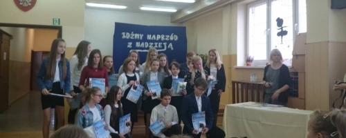 Sukcesy w Gminnym Konkursie Papieskim 