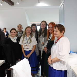pokaż obrazek - Reprezentacja naszej szkoły na uroczystym otwarciu Centrum Artystycznego w Donimierzu 