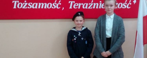 Laureatki  II Wojewódzkiego Konkursu Recytatorskiego „Historia, Pamięć, Tożsamość, Teraźniejszość” ze Szkoły Podstawowej w Częstkowie
