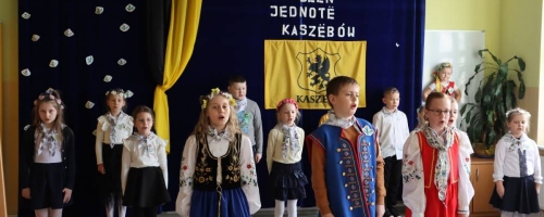  Dzéń Jednotë Kaszëbów w Szkole Podstawowej w Częstkowie