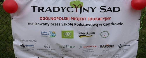 Uroczyste założenie minisadu przy Szkole Podstawowej w Częstkowie