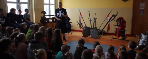 Pokaz historyczny „Życie i kultura w średniowieczu” w wykonaniu Grupy Artystycznej „Rekonstrukto”