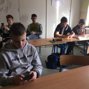 pokaż obrazek - Telefony w nauce języka angielskiego - klasa 7