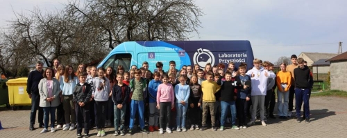 Mobilne Laboratoria Przyszłości w Szkole Podstawowej w Częstkowie