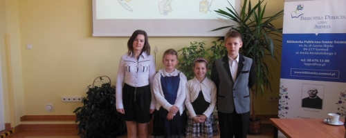 Udział w Gminnym Konkursie Recytatorskim Poezji Polskiej:)