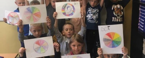 Międzynarodowy Dzień Kropki w klasie 1 i 2 