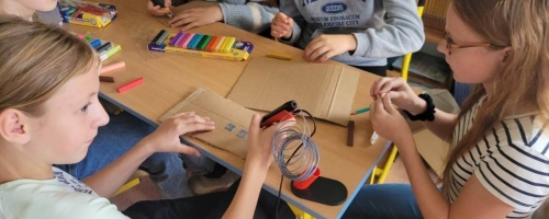  Zajęcia rozwijające kreatywność w klasie 6 z wykorzystaniem długopisów 3D